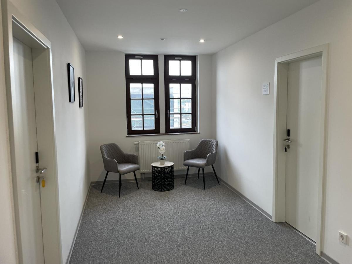Hotel-Am-Bahnhof Stuttgart-迪琴根 外观 照片